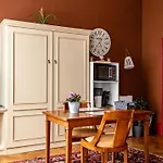 La Apartment *