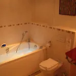 Apartment La *